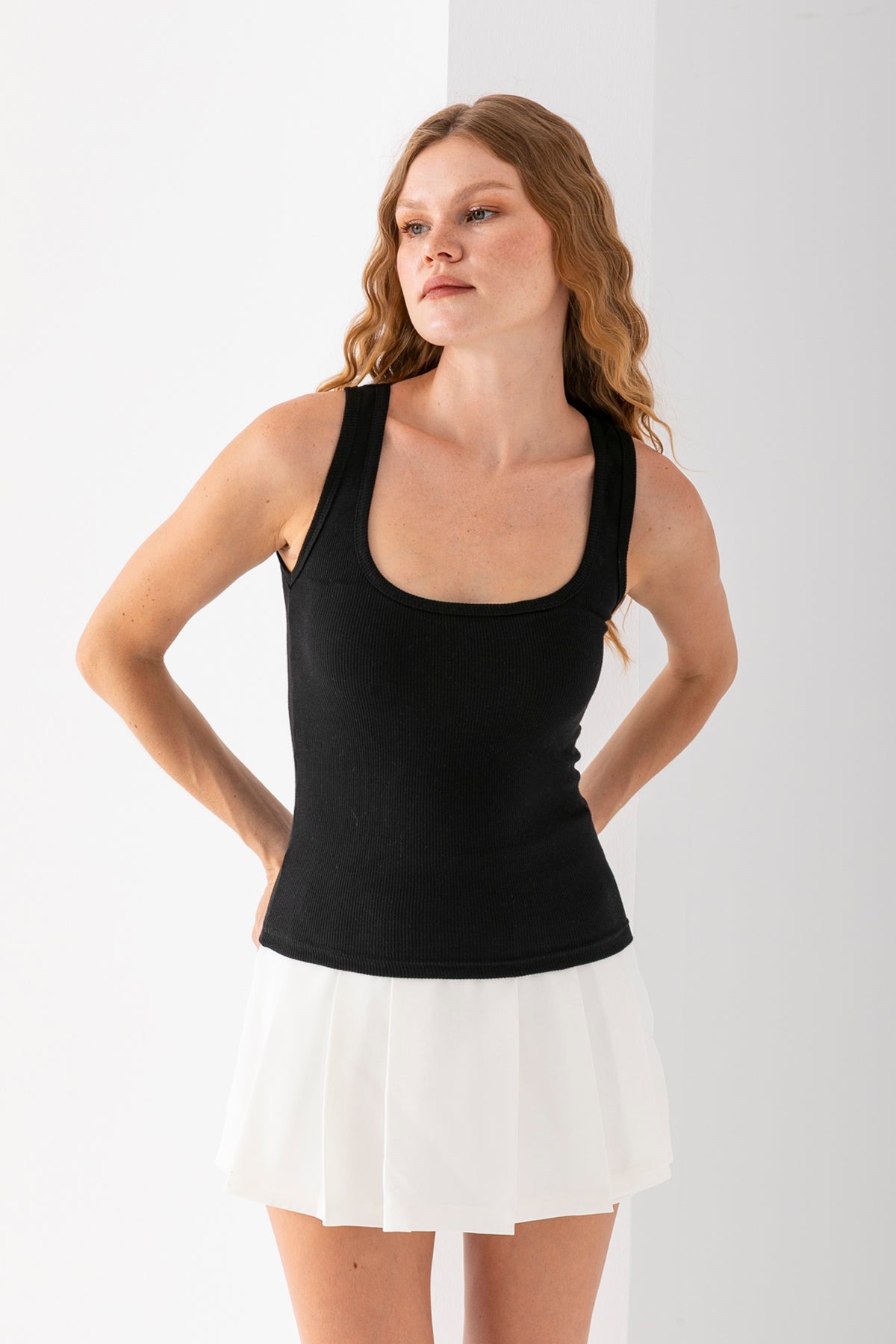 Pery Kadın 2 li Siyah BeyazFittili Açık Havuz Yaka Basic Atlet 3001