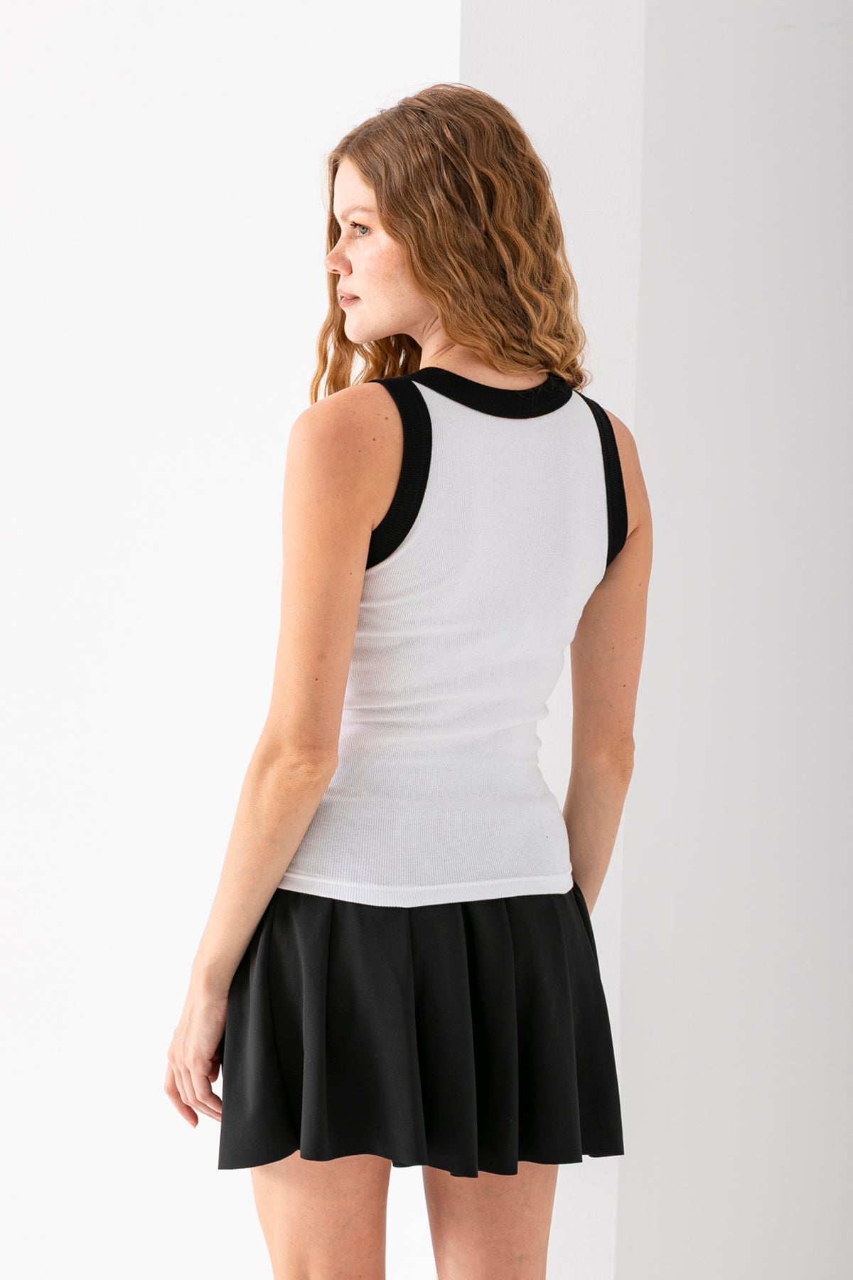 Merry Kadın 2 li Siyah Beyaz Şeritli Fittili Halter Yaka Basic Atlet 3002